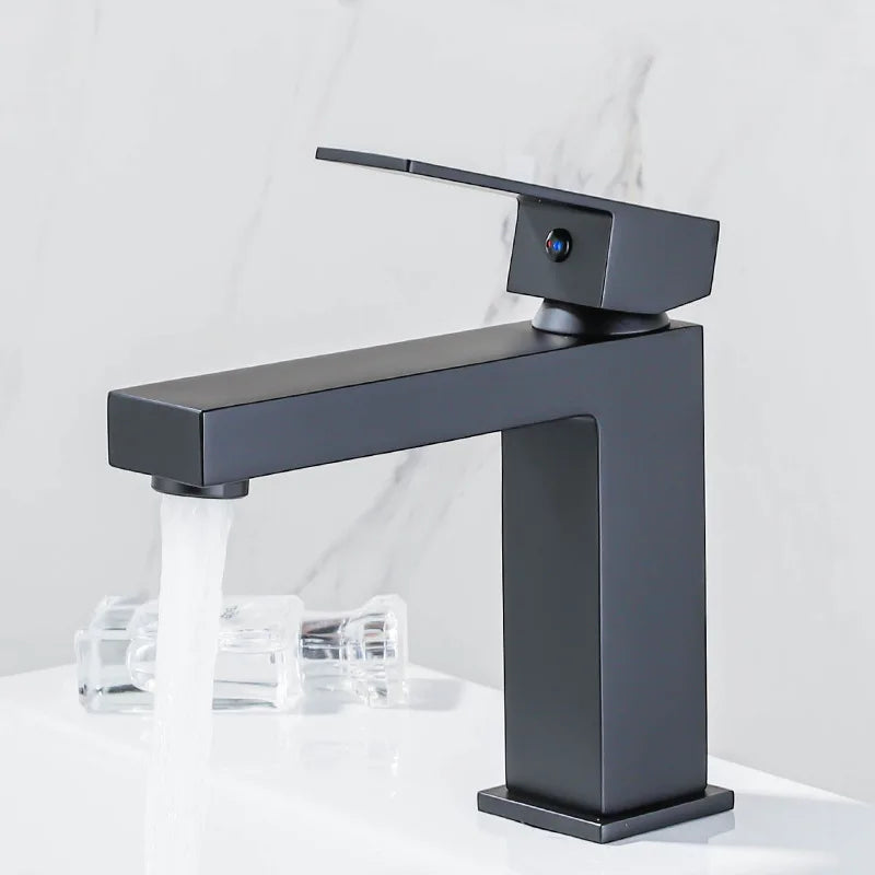All-copper luxury minimalist square black basin faucet with hot and cold water, under-counter basin with bright gold faucet
