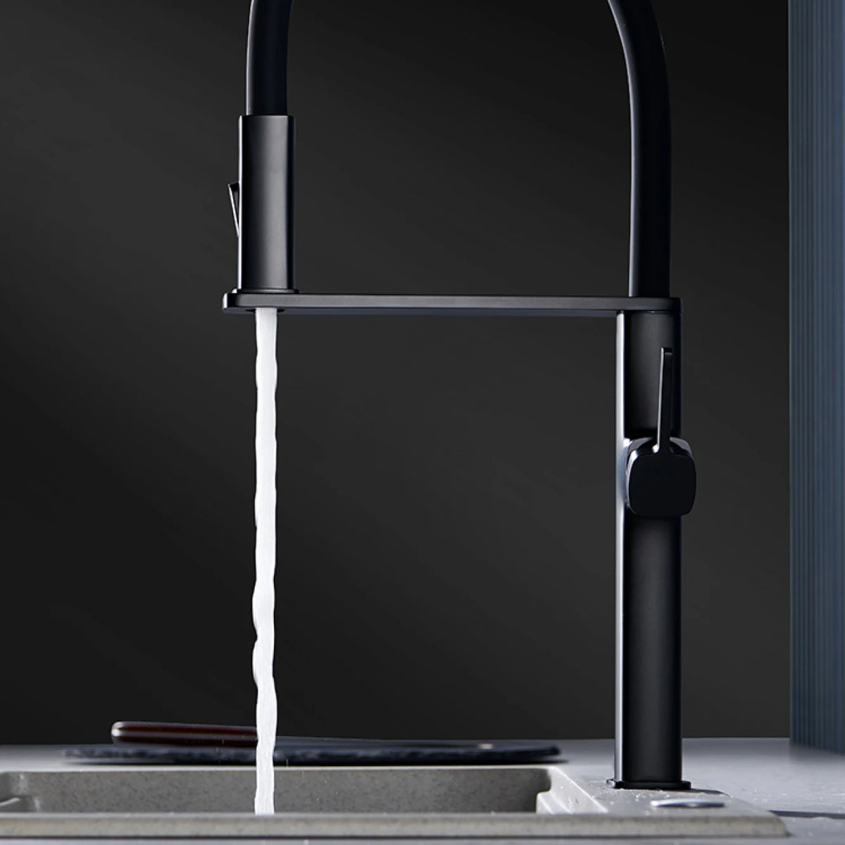 Robinet de Cuisine Noir Mat à Douchette Extensible