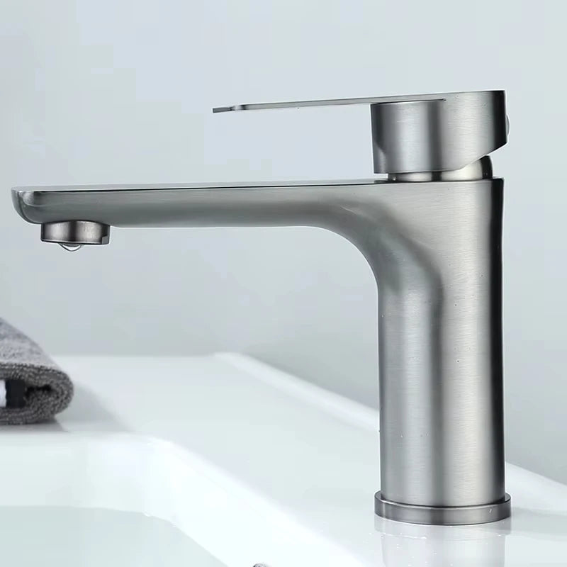Robinet de Lavabo Design Plat en Acier Brossé