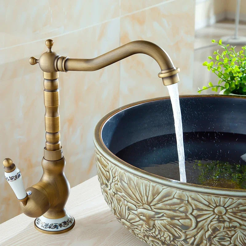 Robinet de Lavabo Rétro en Laiton Vieilli et Poignée Florale